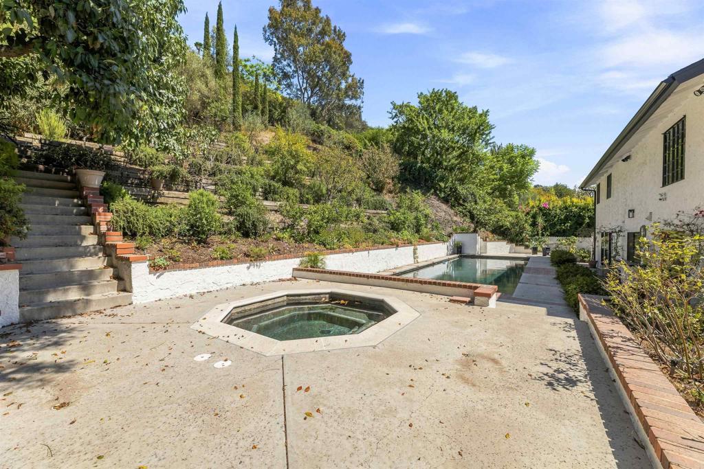 1060 Chantilly Road Los Angeles, CA 90077 - Photo 71 of 72 Gallery Image 71