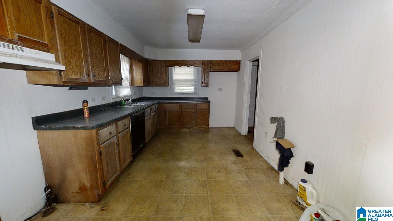 1373 Prosch Avenue Tarrant, AL 35217 - Photo 2 of 10