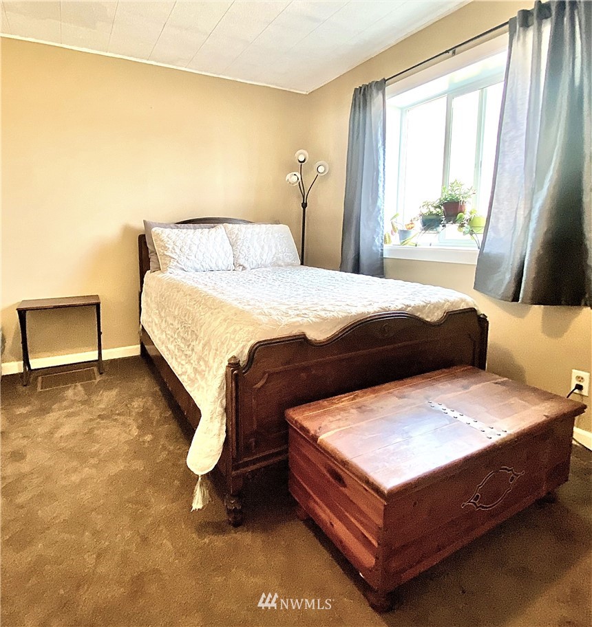 6296 Mae Valley Road Northeast Moses Lake, WA 98837 - Photo 7 of 28 Gallery Image 7