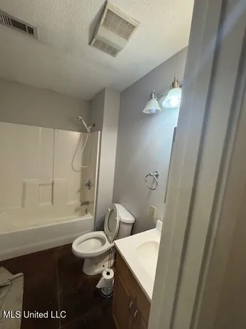 $280,000 | 65 Rhodes Lane, Benton, MS 39039