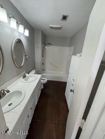 $275,000 | 65 Rhodes Lane, Benton, MS 39039