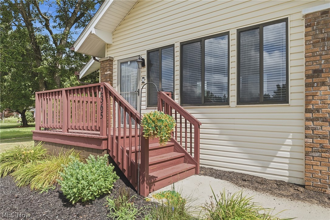 2365 Copley Road Akron, OH 44320 - Photo 4 of 28 Side
