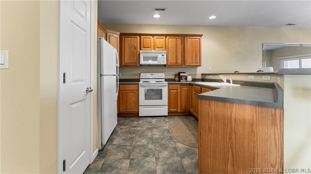 1181 Jeffries Road, Unit B307 Osage Beach, MO 65065 - Photo 11 of 44 Kitchen