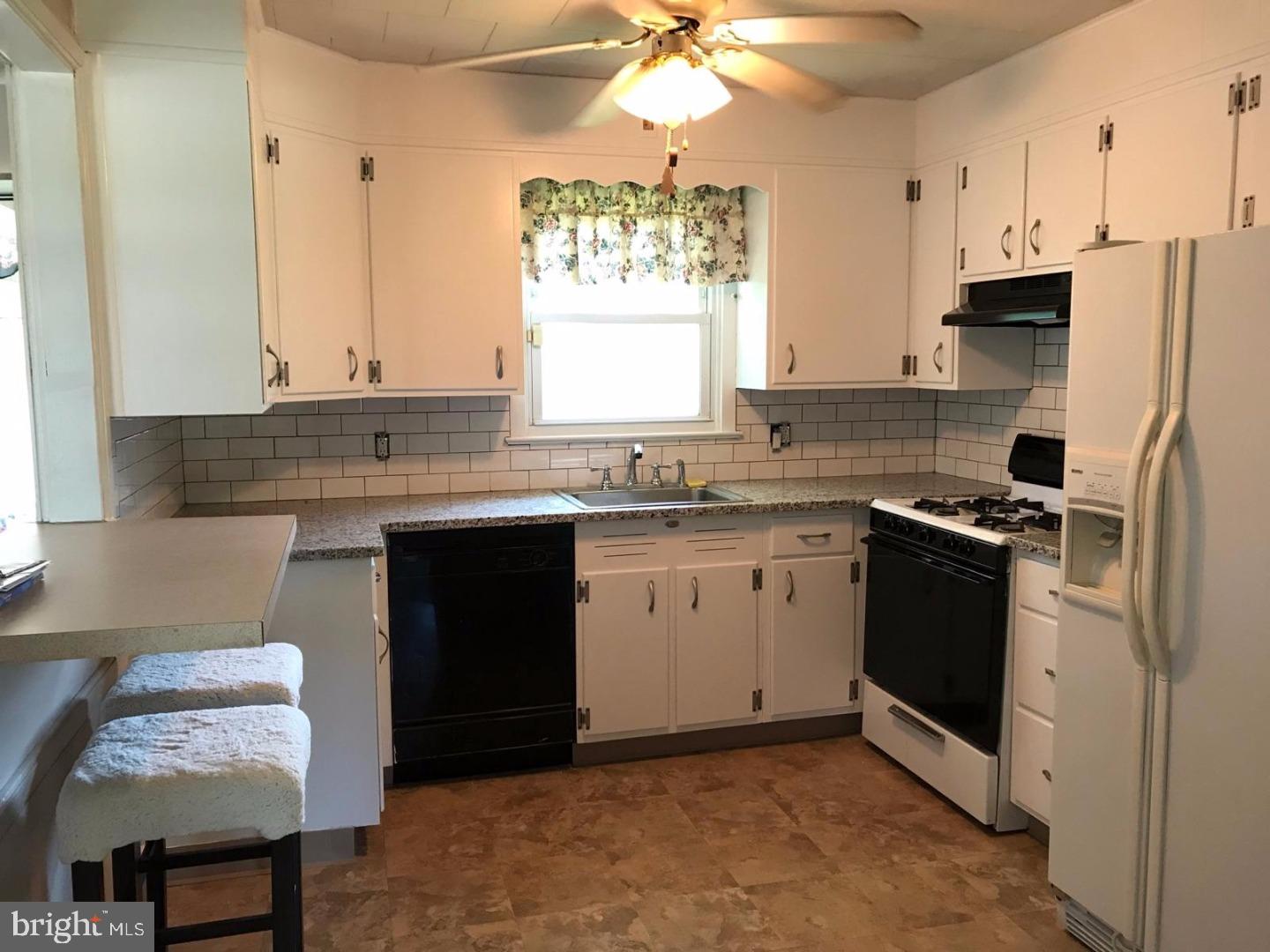 4 Gilmore Road Ewing, NJ 08628 - Photo 1 of 22 Kitchen