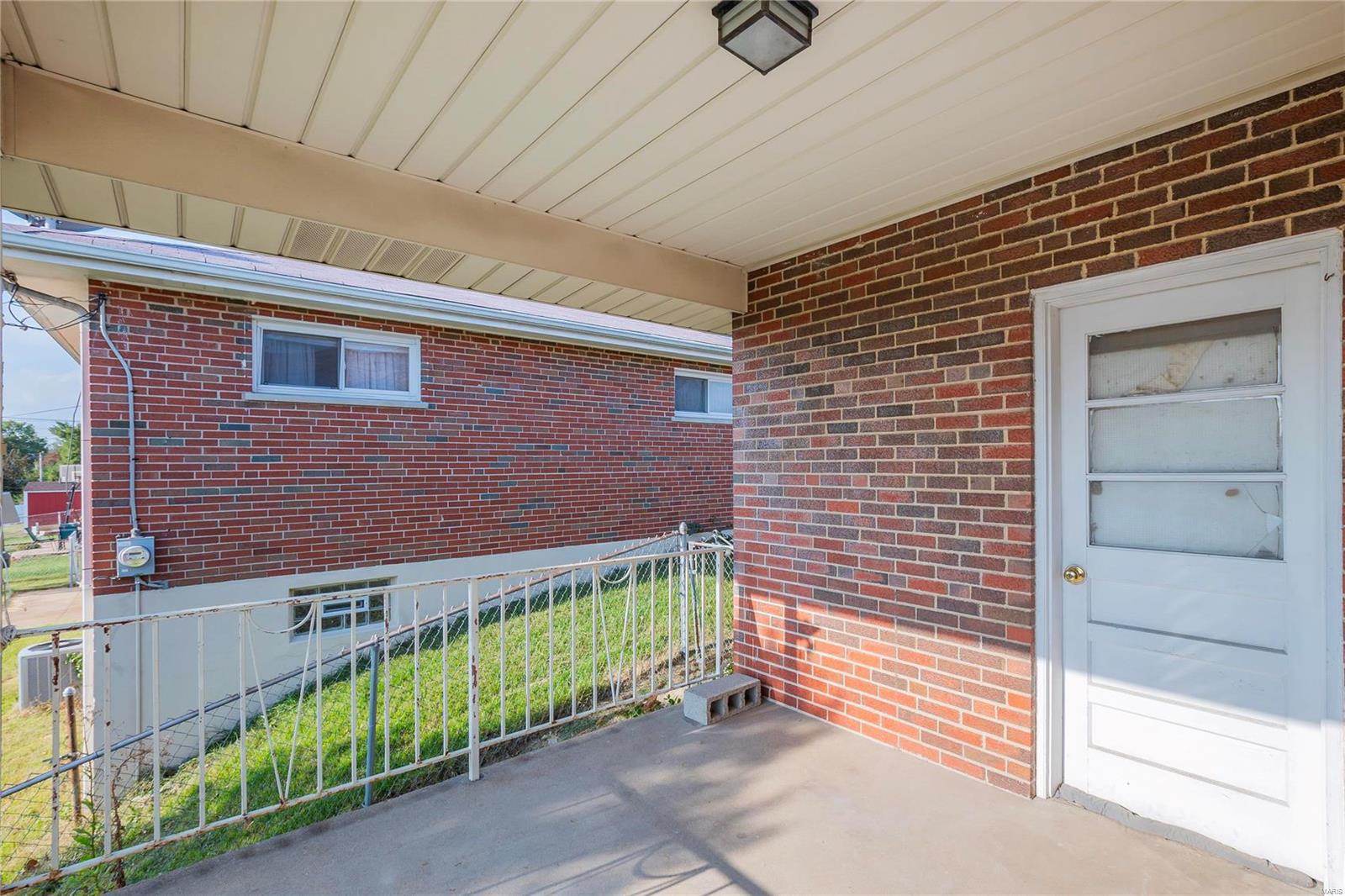 1618 Union Road St. Louis, MO 63125 - Photo 26 of 30 Gallery Image 26