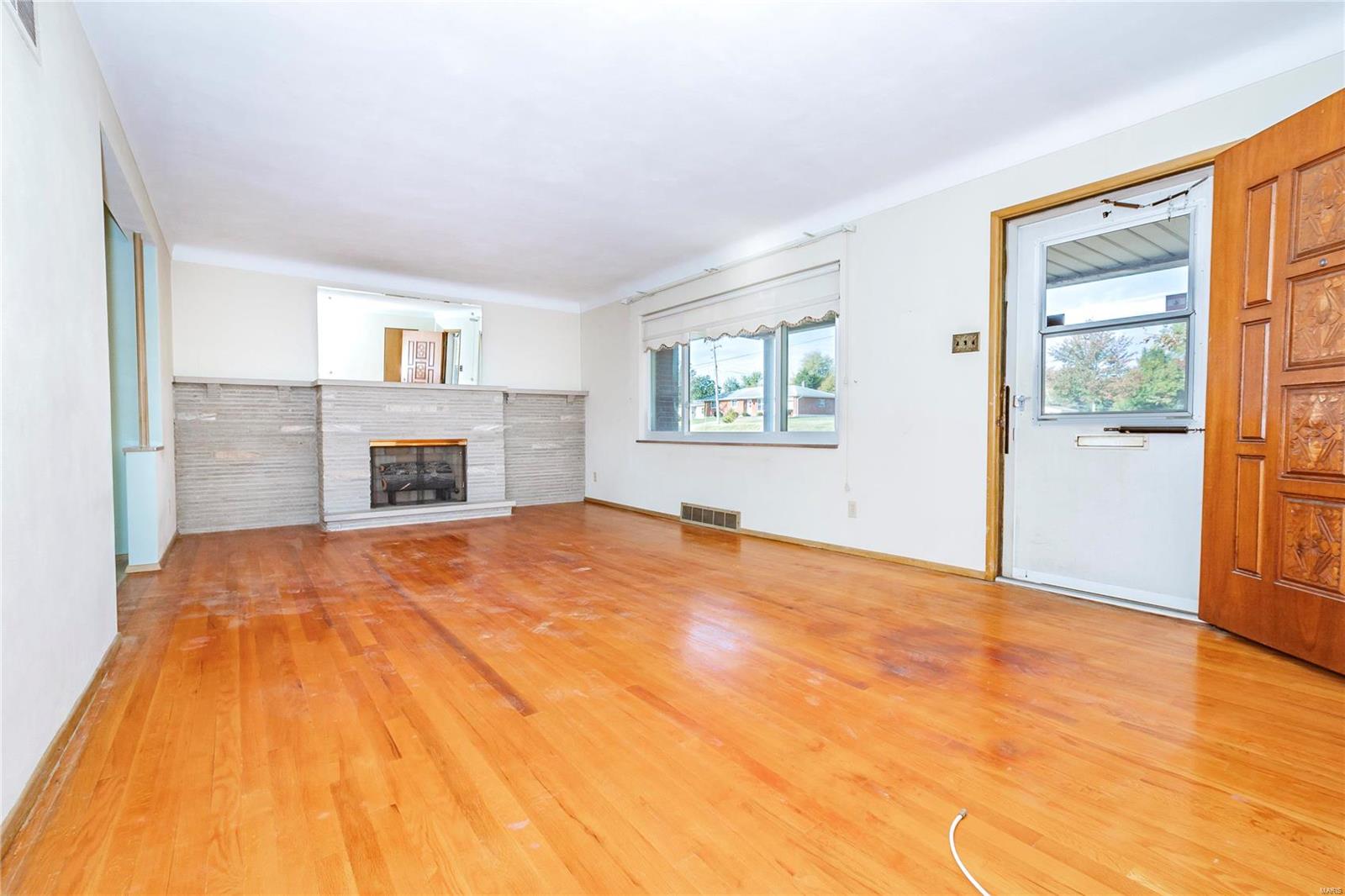 1618 Union Road St. Louis, MO 63125 - Photo 7 of 30 Gallery Image 7