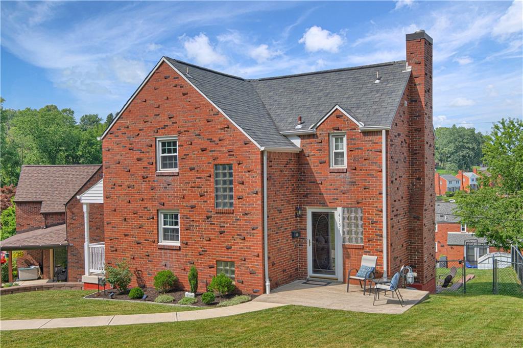 4131 Highgrove Road Pittsburgh, PA 15236 - Photo 1 of 25 Gallery Image 1