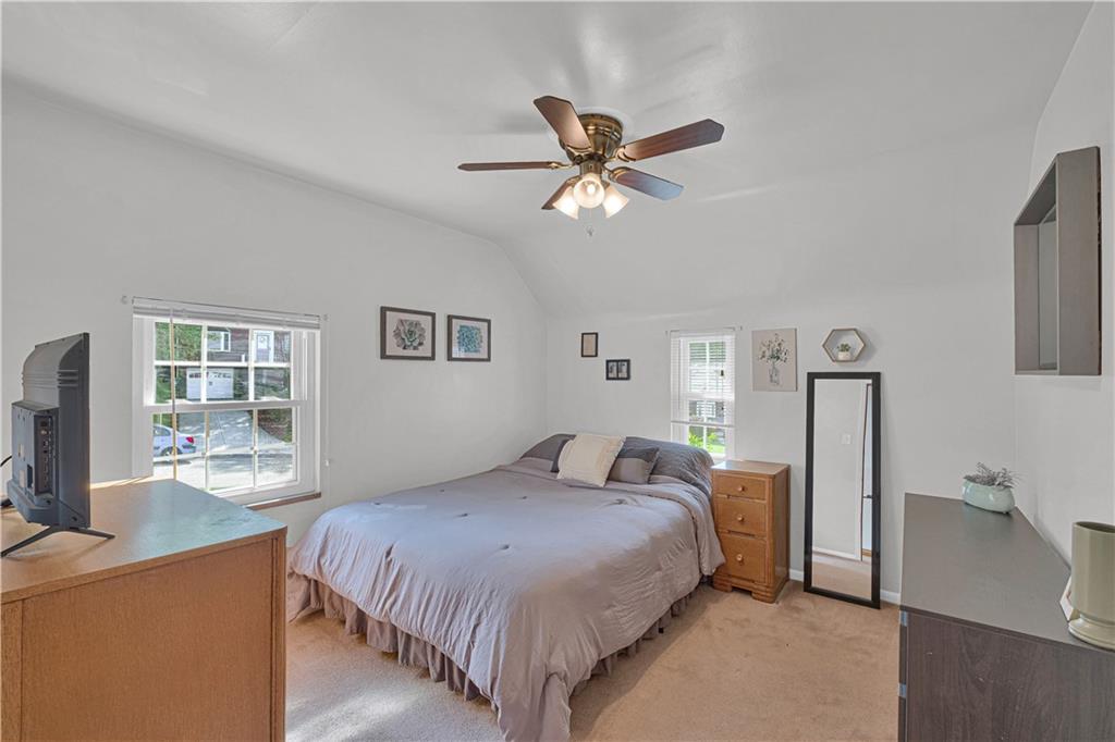 4131 Highgrove Road Pittsburgh, PA 15236 - Photo 15 of 25 Gallery Image 15