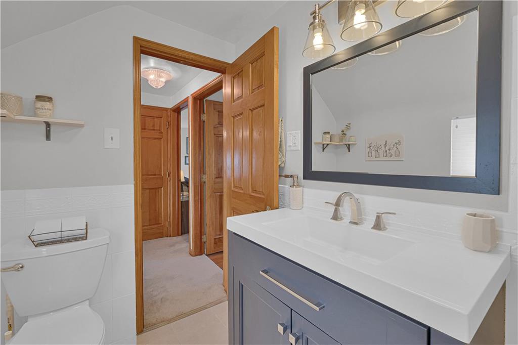 4131 Highgrove Road Pittsburgh, PA 15236 - Photo 18 of 25 Gallery Image 18