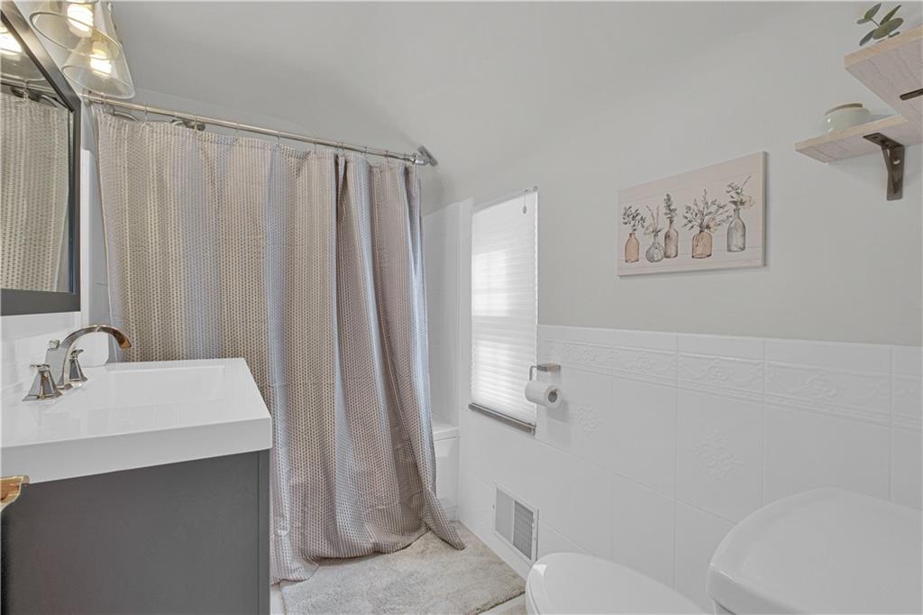 4131 Highgrove Road Pittsburgh, PA 15236 - Photo 19 of 25 Gallery Image 19