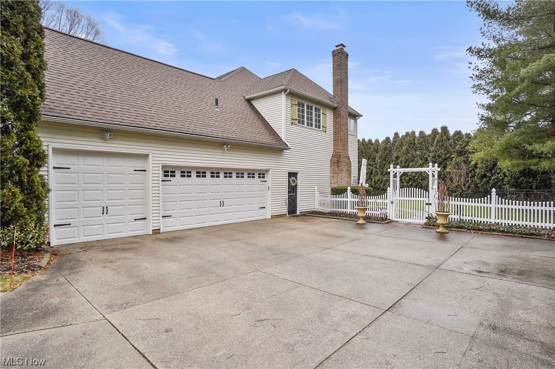 679 Sunridge Road Fairlawn, OH 44333 - Photo 36 of 40 3 car garage