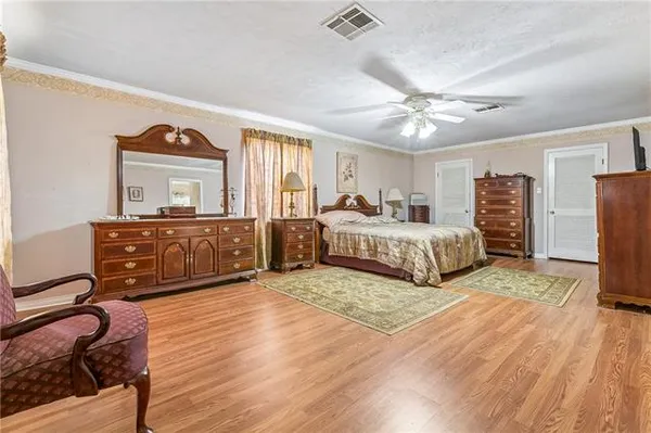 $590,000 | 4924 Sanford Street, Metairie, LA 70006