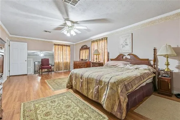$590,000 | 4924 Sanford Street, Metairie, LA 70006