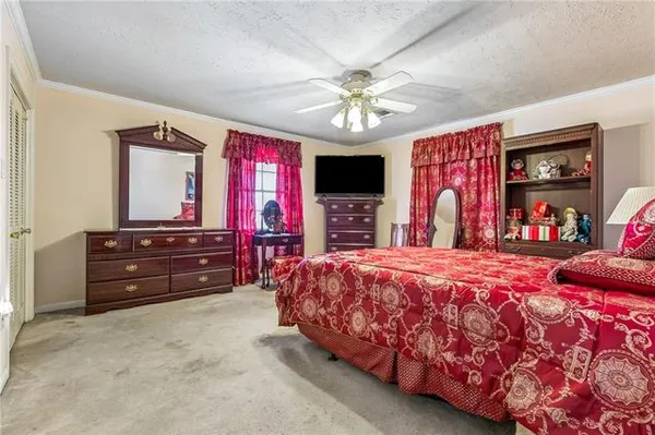 $590,000 | 4924 Sanford Street, Metairie, LA 70006