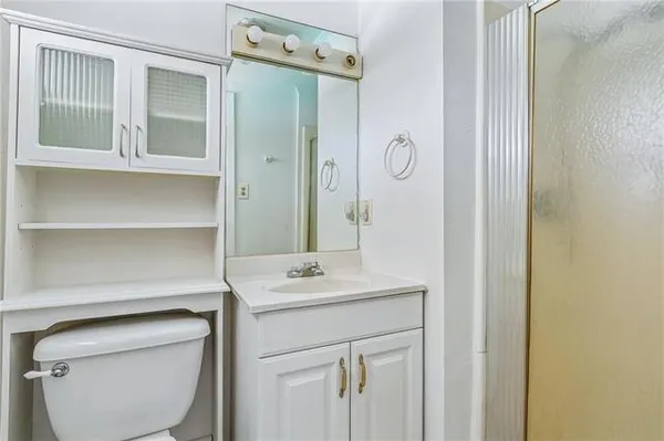 $590,000 | 4924 Sanford Street, Metairie, LA 70006