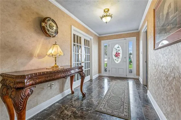 $590,000 | 4924 Sanford Street, Metairie, LA 70006