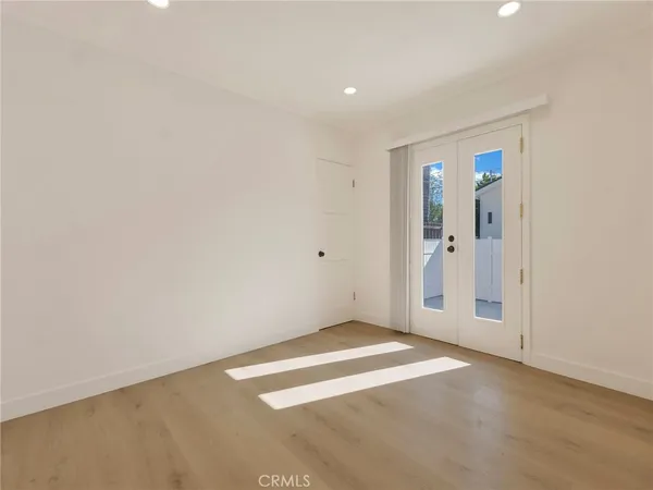 $4,000 | 2108 North Pass Avenue, Burbank, CA 91505