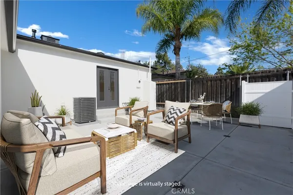 $4,000 | 2108 North Pass Avenue, Burbank, CA 91505