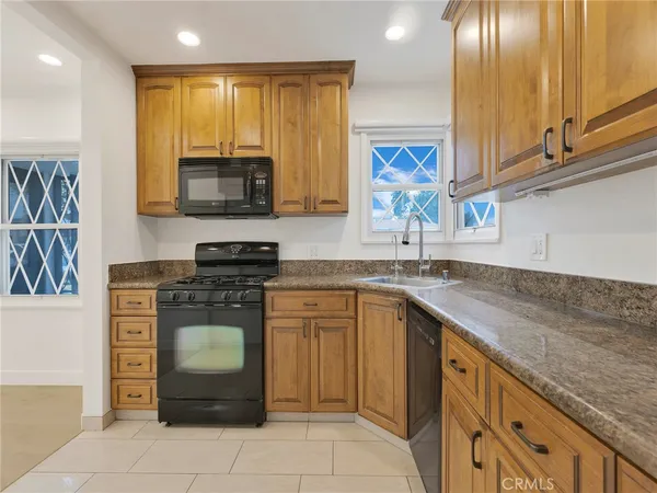 $4,000 | 2108 North Pass Avenue, Burbank, CA 91505