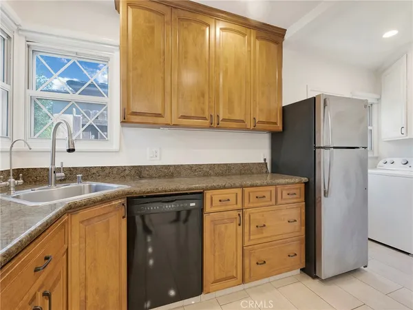 $4,000 | 2108 North Pass Avenue, Burbank, CA 91505
