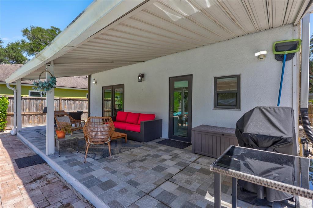 2437 Floyd Street Sarasota, FL 34239 - Photo 30 of 50