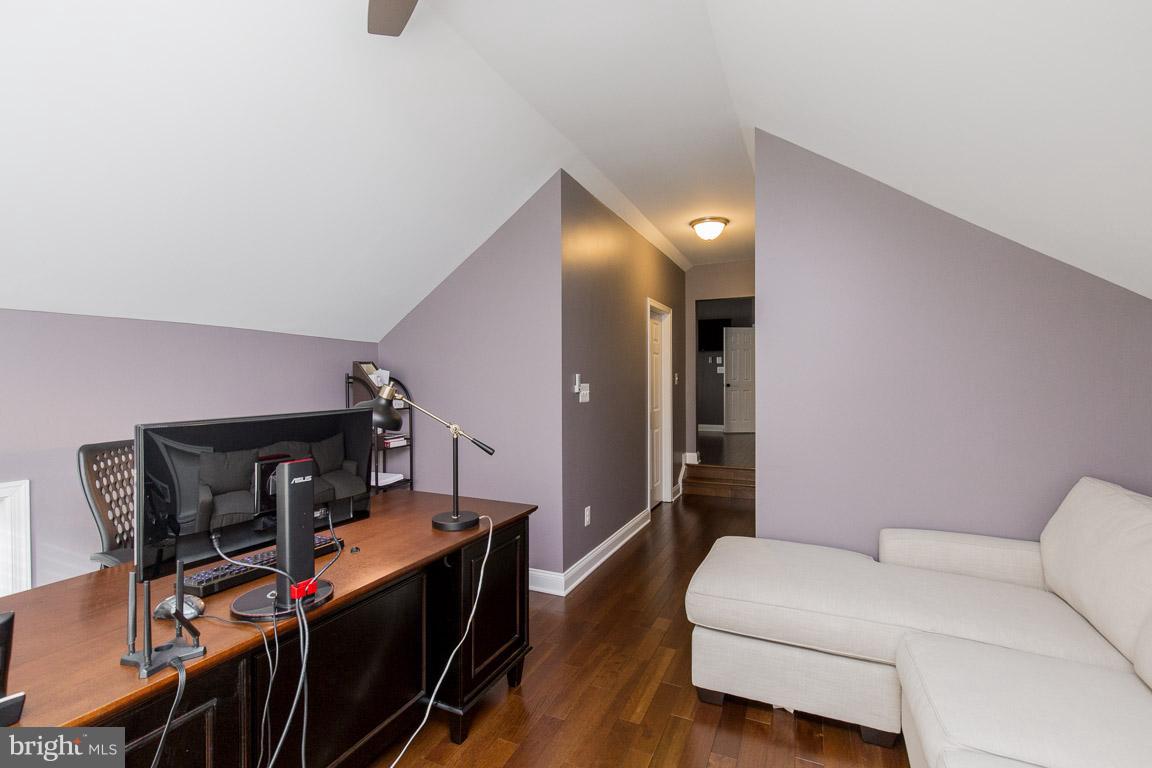 22585 Hammersmith Place Ashburn, VA 20148 - Photo 15 of 30 Bedroom (Master)