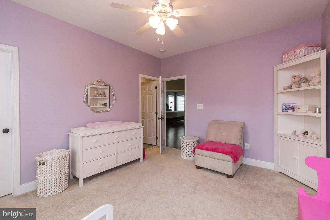 22585 Hammersmith Place Ashburn, VA 20148 - Photo 18 of 30 Princess Suite with private bathroom