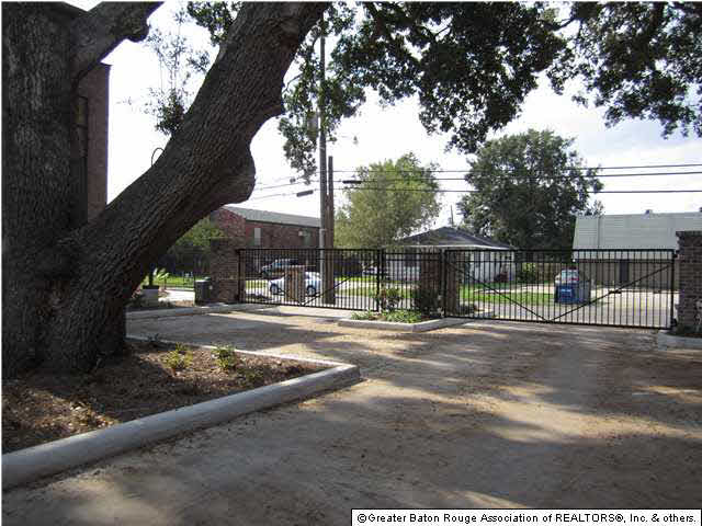 333 East Boyd Drive, Unit 1 Baton Rouge, LA 70808 - Photo 2 of 4