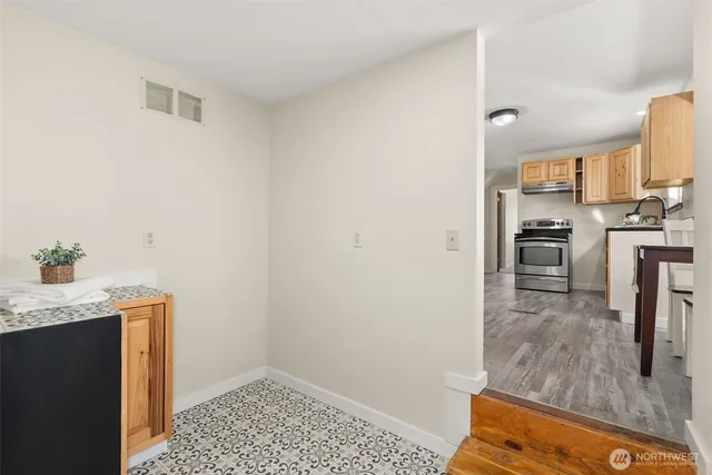 $430,000 | 300 Lincoln Creek Road, Centralia, WA 98531