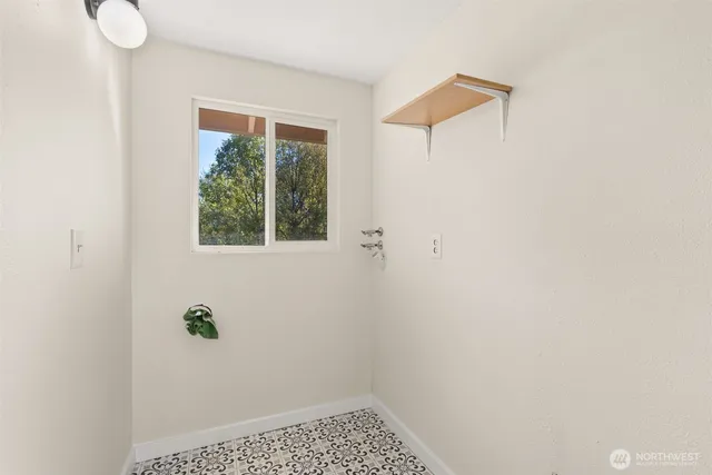 $430,000 | 300 Lincoln Creek Road, Centralia, WA 98531