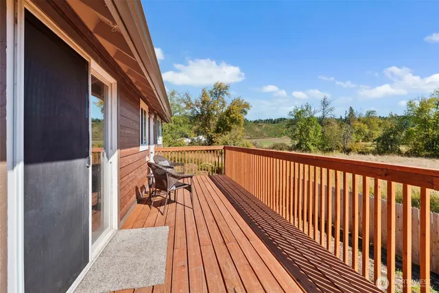 $430,000 | 300 Lincoln Creek Road, Centralia, WA 98531