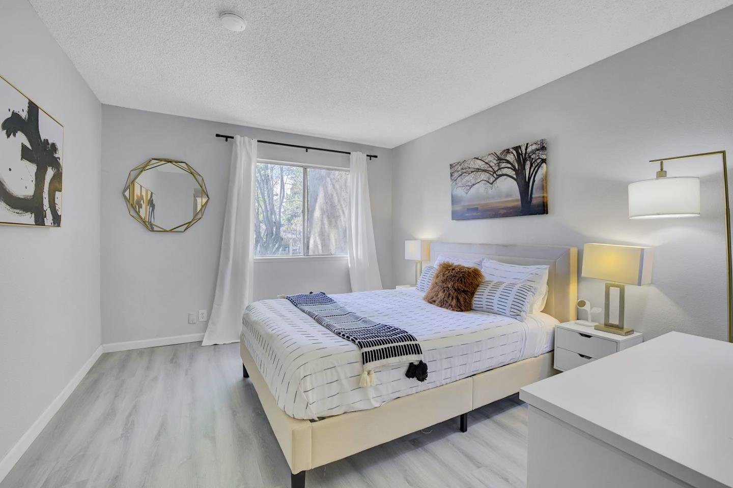 247 North Capitol Avenue, Unit 235 San Jose, CA 95127 - Photo 21 of 30 a bedroom with a bed and window