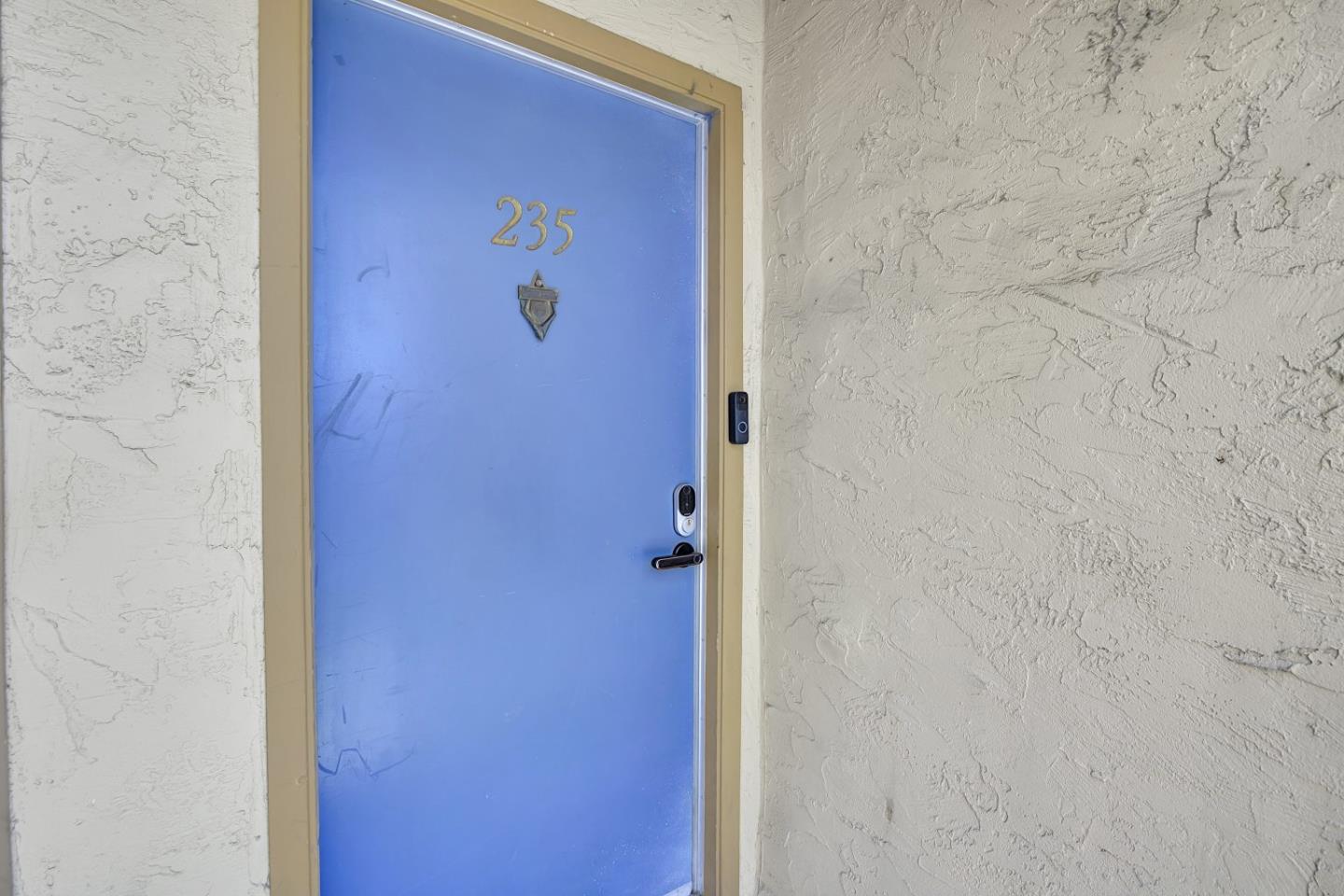 247 North Capitol Avenue, Unit 235 San Jose, CA 95127 - Photo 28 of 30 a bathroom with a shower