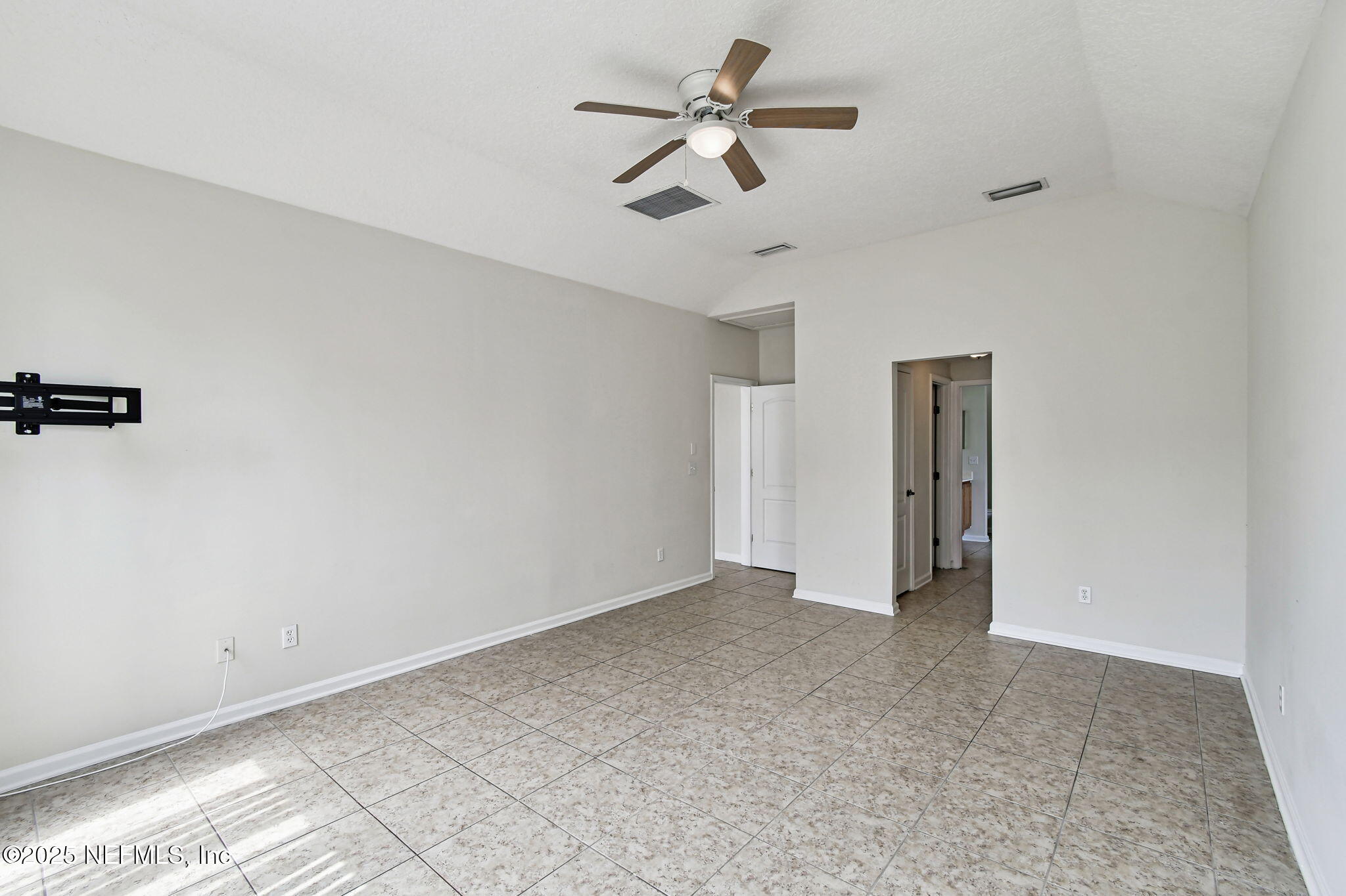 536 Spanish Wells Road Jacksonville, FL 32218 - Photo 16 of 45 a view of an empty room
