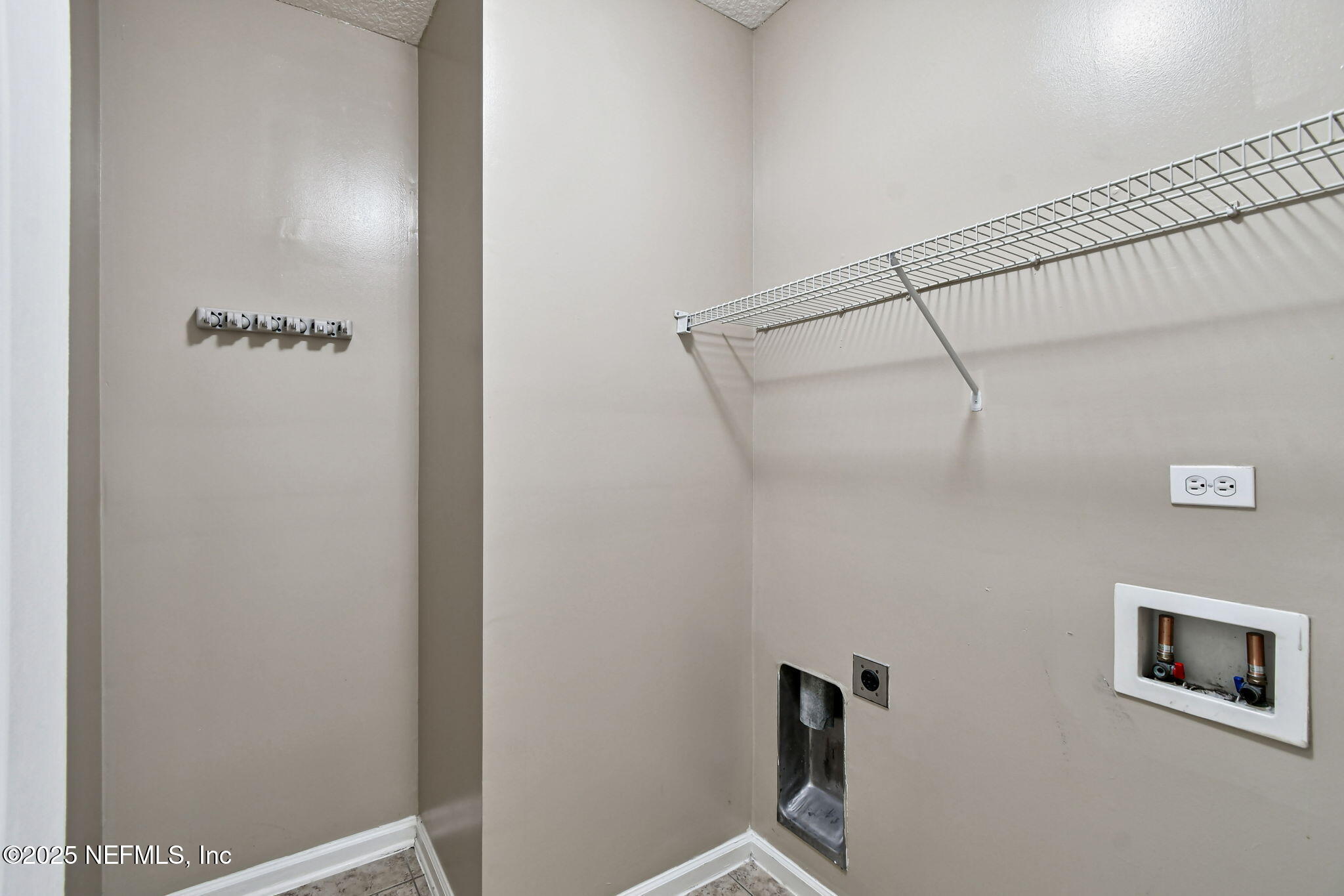 536 Spanish Wells Road Jacksonville, FL 32218 - Photo 31 of 45 a bathroom with a shower and a sink