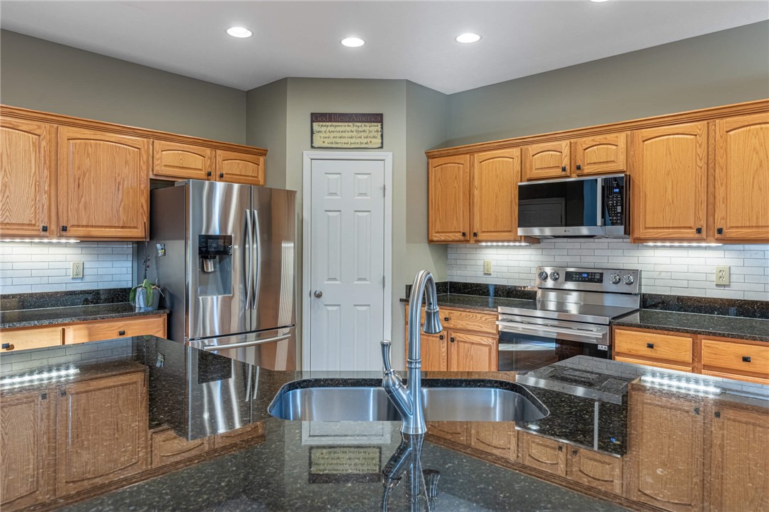 3223 Straley Road Xenia, OH 45385 - Photo 8 of 63