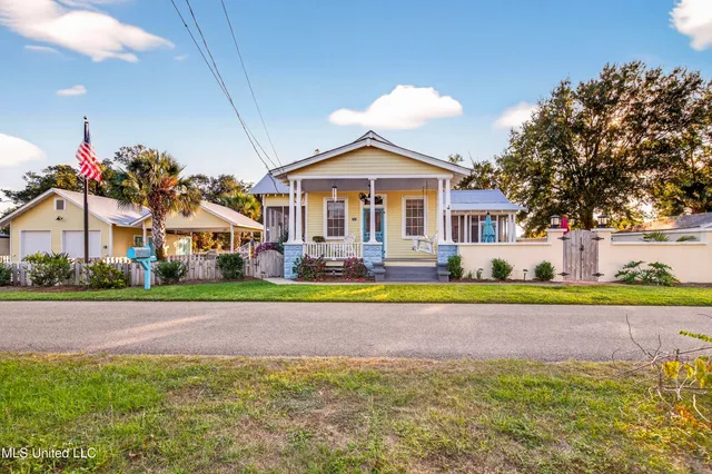 $815,000 | 134 Keller Street, Bay St. Louis, MS 39520