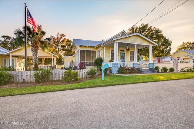 $815,000 | 134 Keller Street, Bay St. Louis, MS 39520