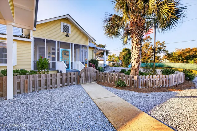 $815,000 | 134 Keller Street, Bay St. Louis, MS 39520