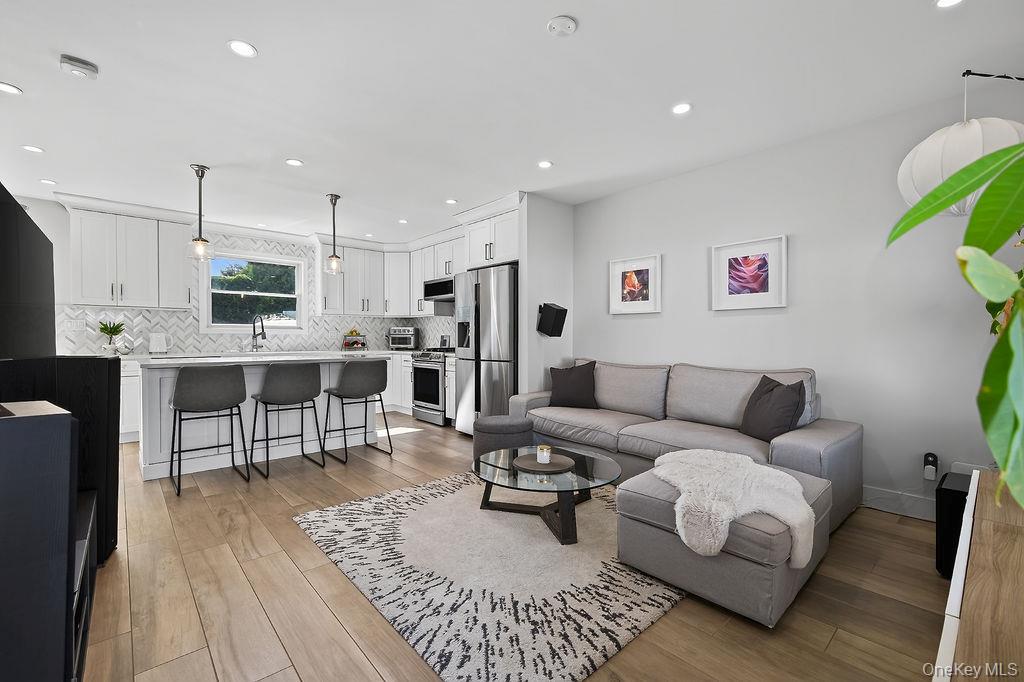 20 5th Street New Rochelle, NY 10801 - Photo 6 of 35 Gallery Image 6