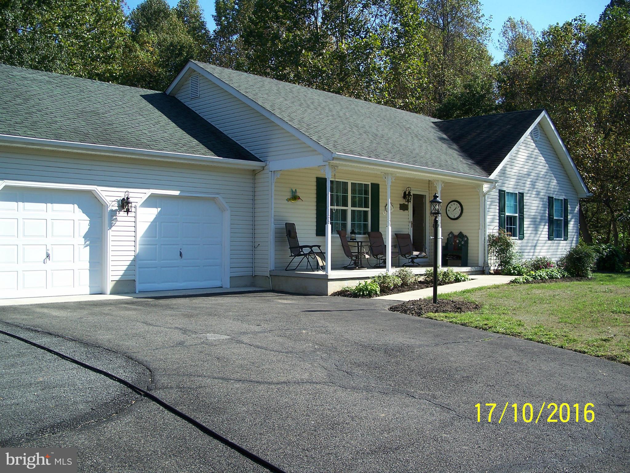 25784 Ricky Drive Hollywood, MD 20636 - Photo 4 of 30 Exterior (Front)