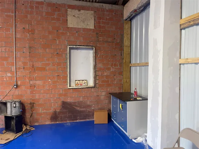 a view of a storage & utility room