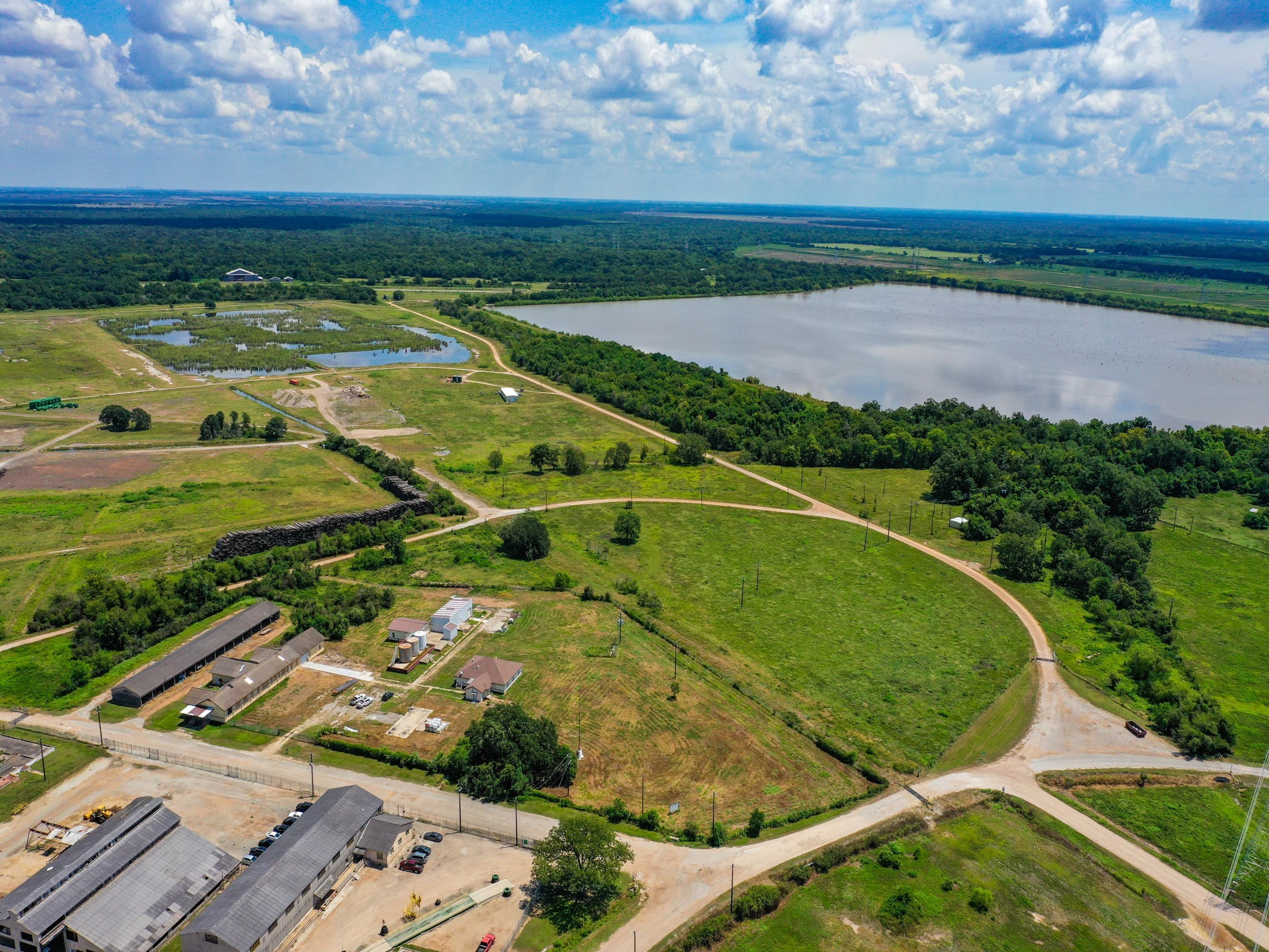 303 Vat Road Boling, TX 77420 - Photo 3 of 31