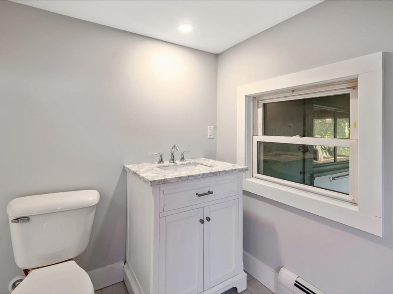 56 Cedar Street St. Albans, VT 05478 - Photo 5 of 36