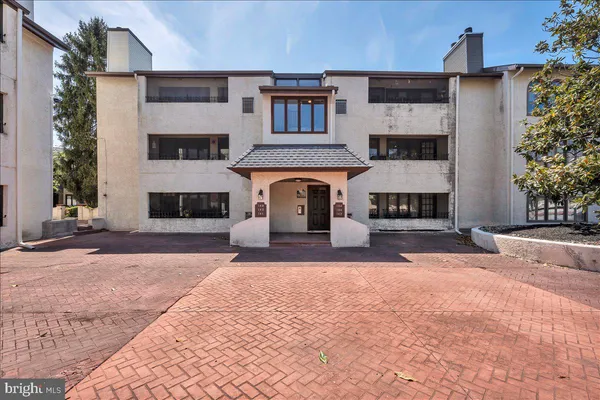 $169,900 | 145 Centura Cherry Hill, Cherry Hill, NJ 08003