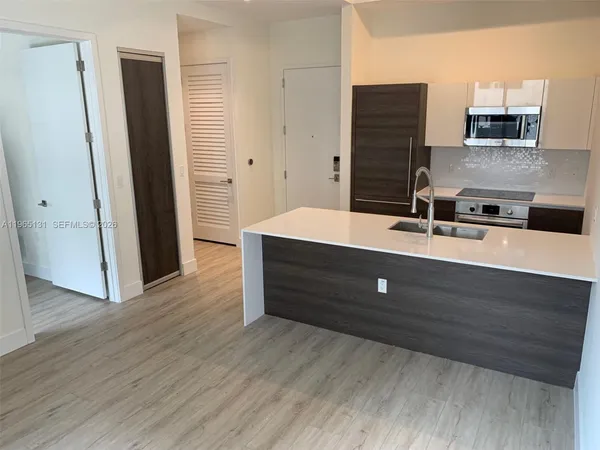 $2,750 | 301 Altara Avenue, Unit 206, Coral Gables, FL 33146