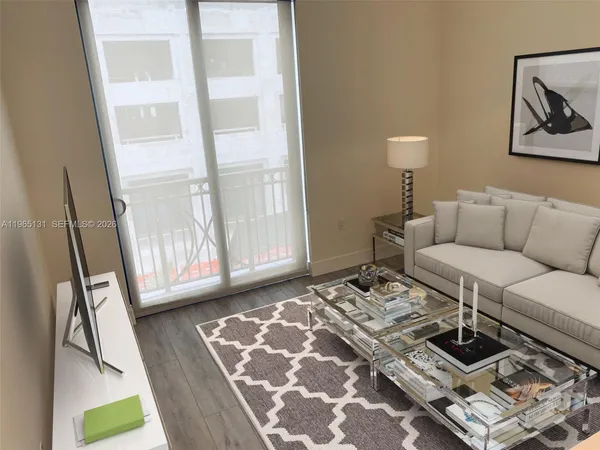 $2,750 | 301 Altara Avenue, Unit 206, Coral Gables, FL 33146