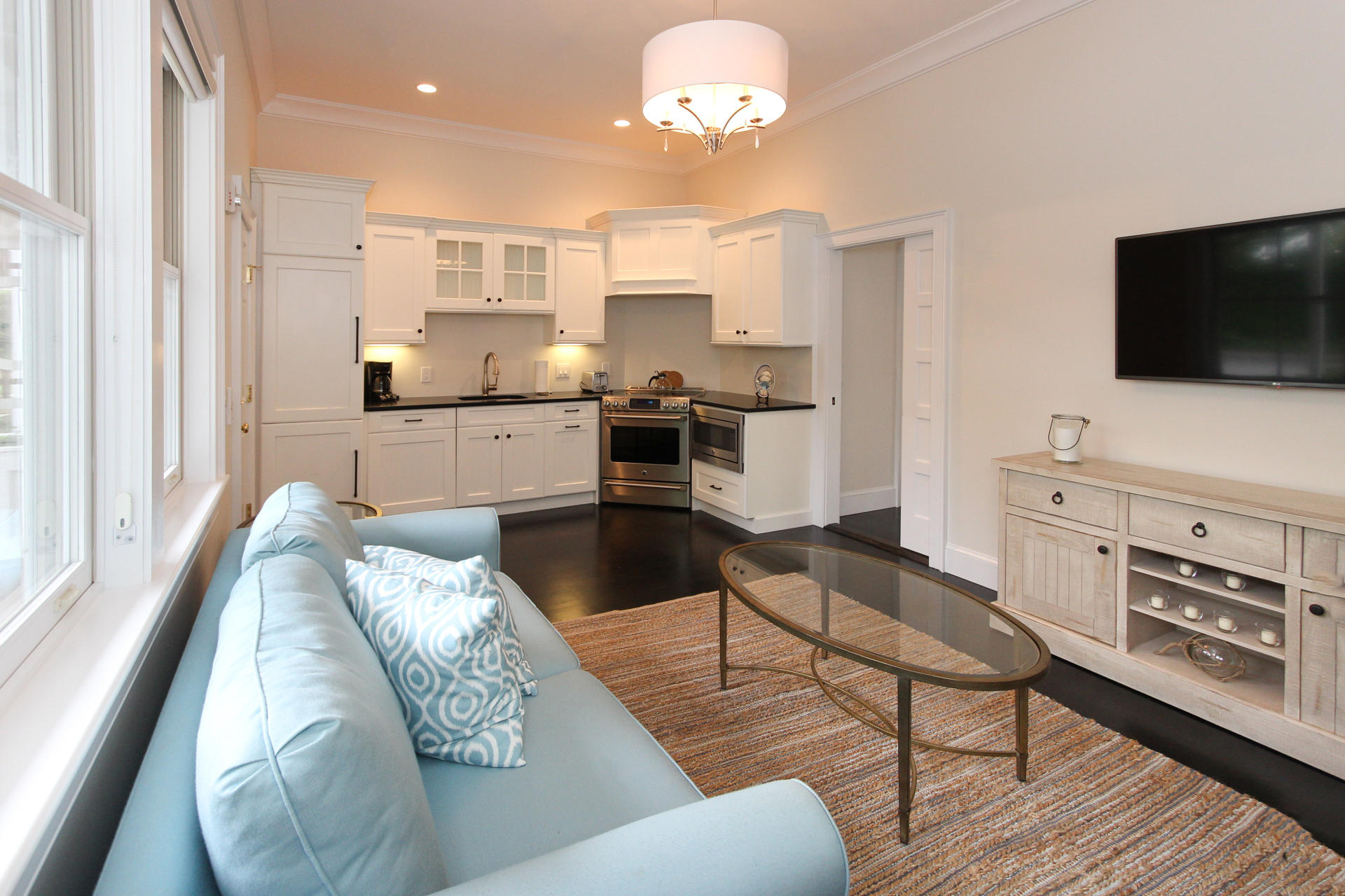 68 Winter Street, Unit 5 Edgartown, MA 02539 - Photo 2 of 7 68Winter-LivingArea1-2