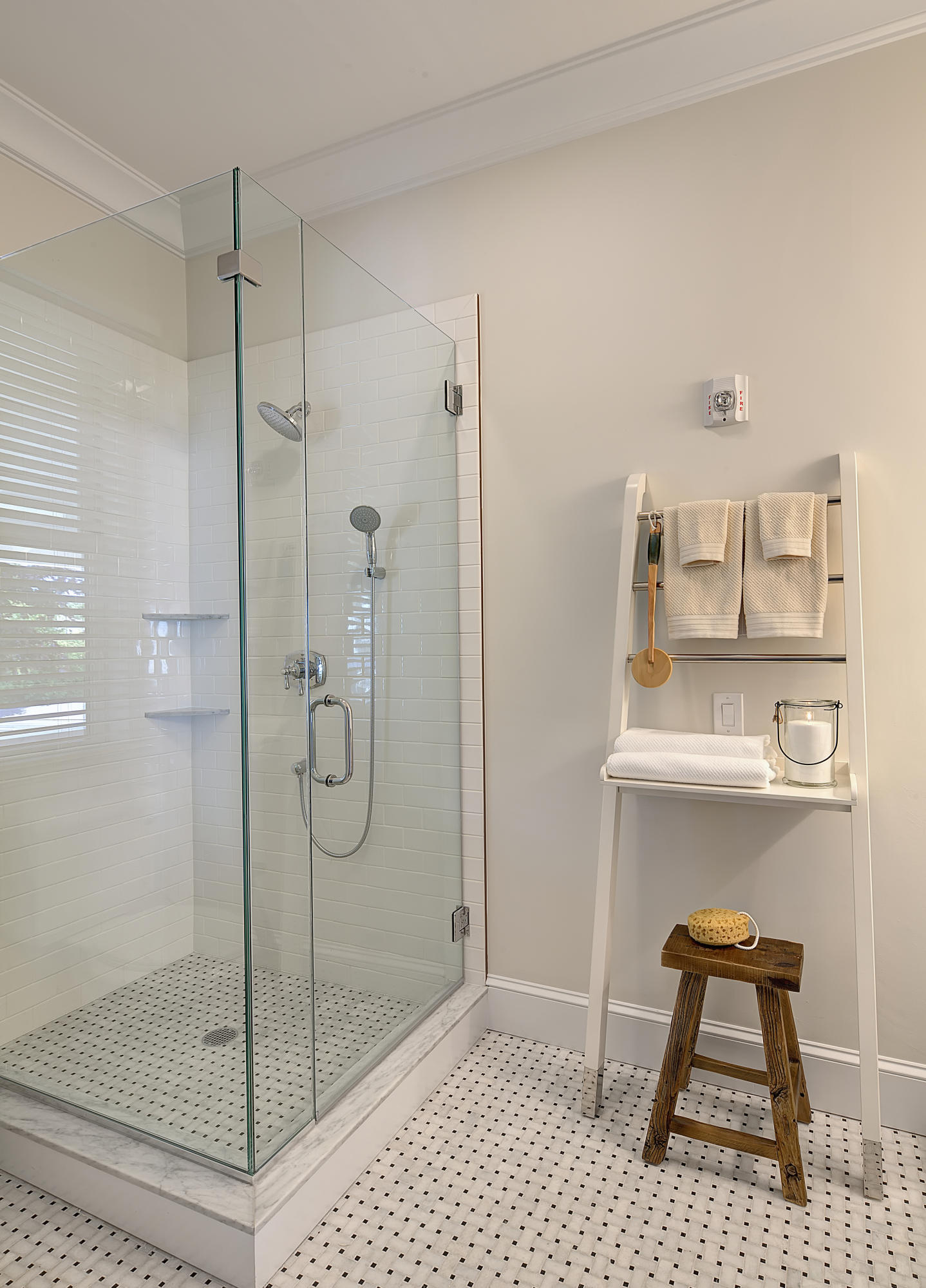 68 Winter Street, Unit 5 Edgartown, MA 02539 - Photo 5 of 7 Bathroom-2