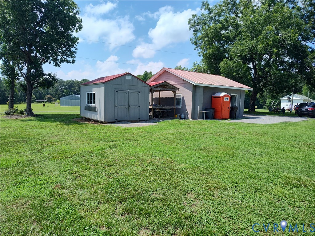 20827 Carson Road Dinwiddie, VA 23841 - Photo 31 of 43